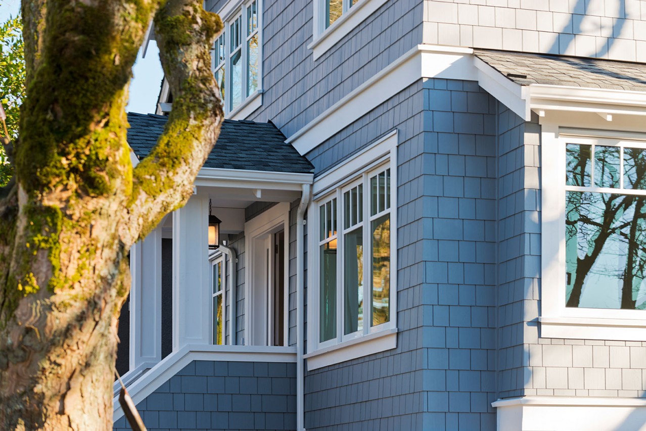 Vancouver Custom Home  Detailed Laced Shingle Edge