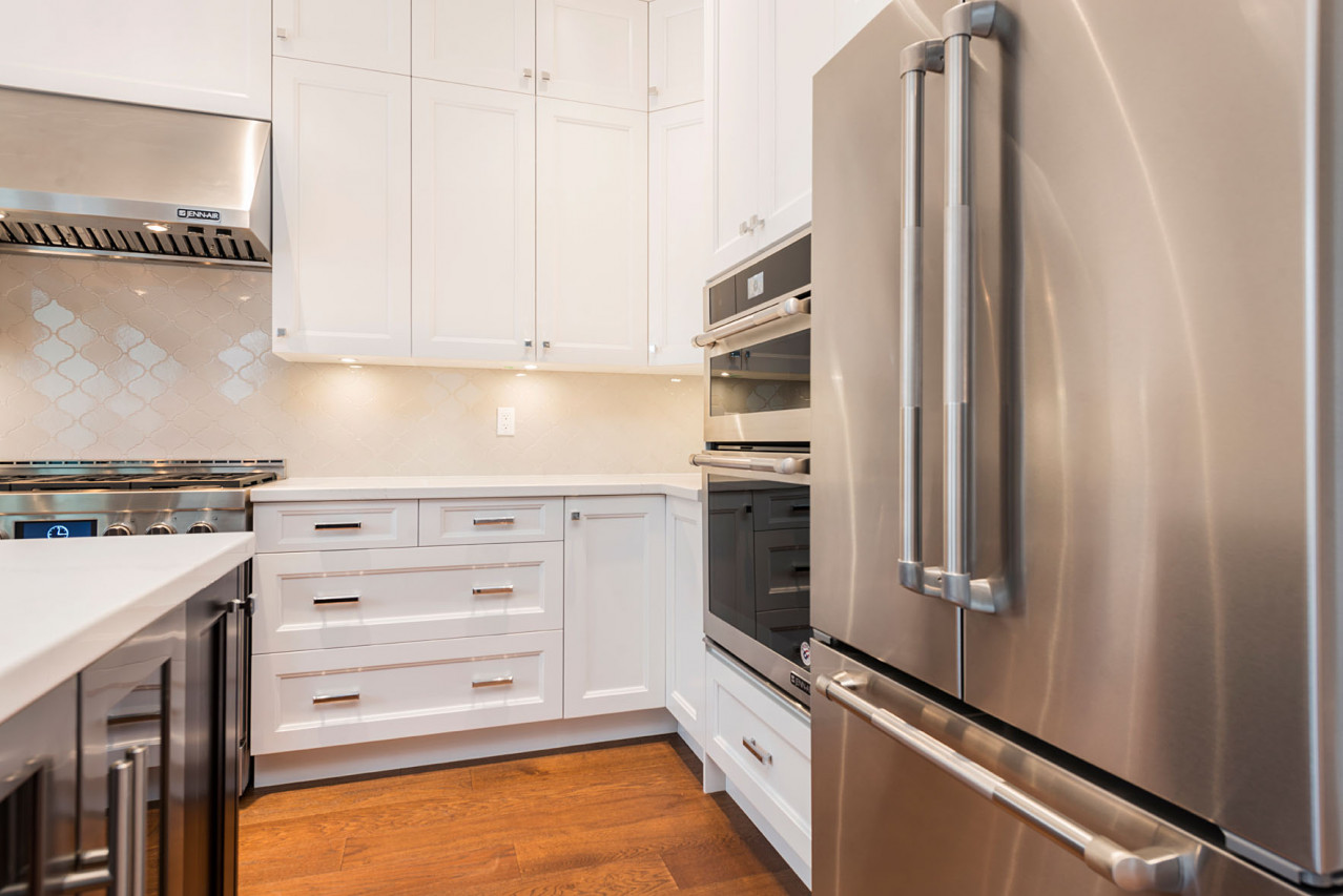 Mount Pleasant, Vancouver Custom Home Kitchen Appliances 